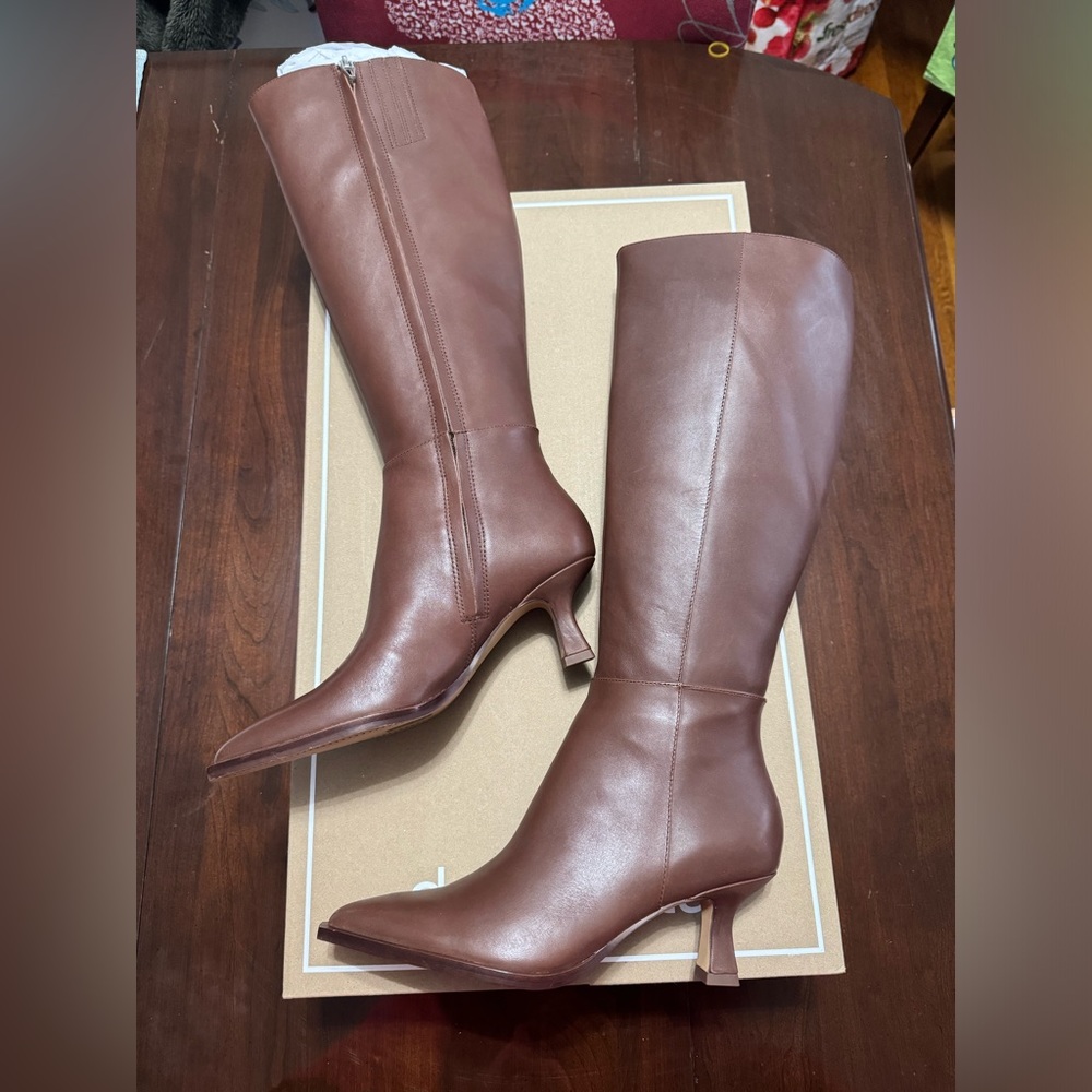*BRAND NEW* Dolce Vita Auggie Boots